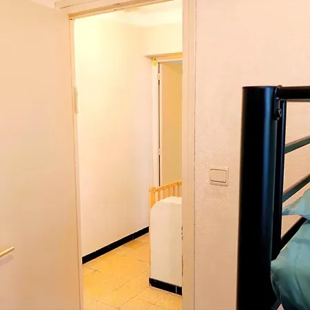 Dom wakacyjny Spacious House In Perpignan Quiet And Friendly *