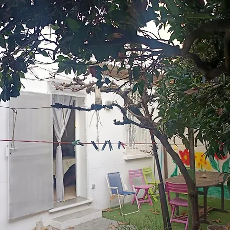 Spacious House In Quiet And Friendly 펜션 *