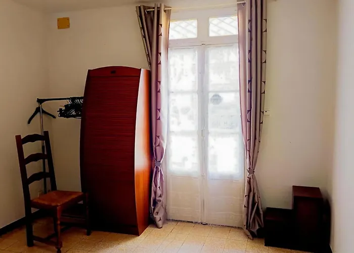 Dom wakacyjny Spacious House In Perpignan Quiet And Friendly